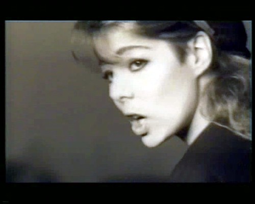 ЛЮБИТЕЛЯМ 80-90ых! САНДРА AROUND MY HEART SANDRA