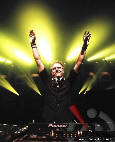 Выступление Armin van Buuren