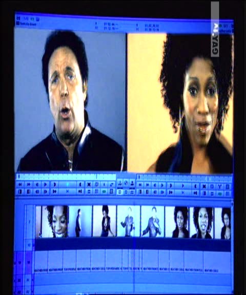 Tom Jones ft. Heather Small - You Need Love Like I Do