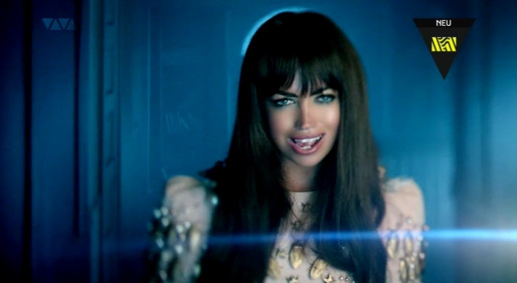 Aura Dione feat. Rock Mafia - Friends