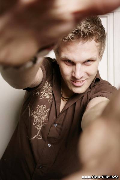 Micha Moor - Close Your Eyes (Radio Cut)